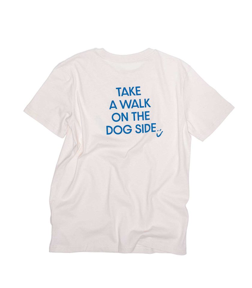 Recyceltes T-Shirt „Take a Walk On the Dog Side“ – weiss